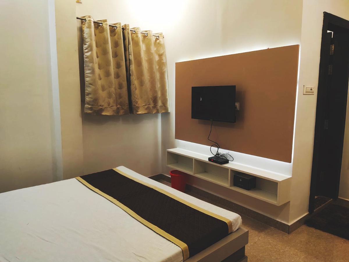 Hotel The Shree Jee Palace Mirzāpur Zewnętrze zdjęcie