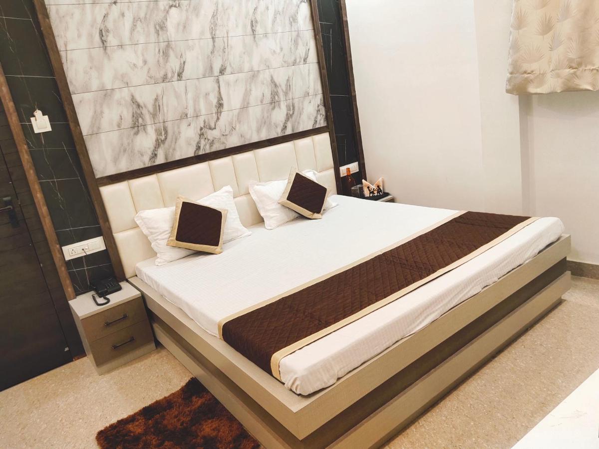 Hotel The Shree Jee Palace Mirzāpur Zewnętrze zdjęcie