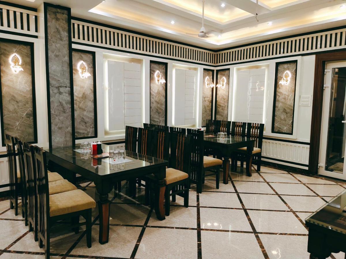 Hotel The Shree Jee Palace Mirzāpur Zewnętrze zdjęcie